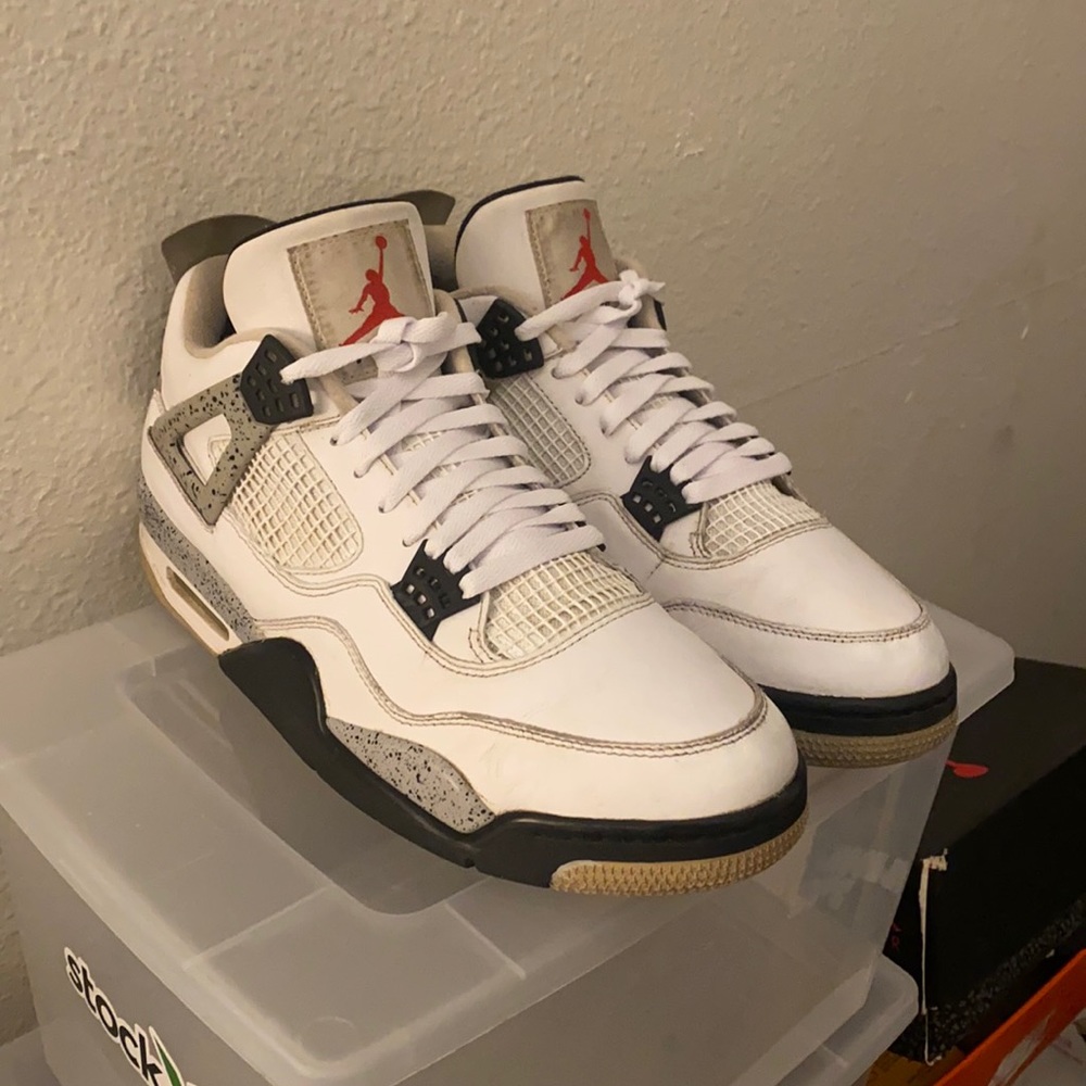 SOLDNike Air Jordan 4 Retro OG “White Cement” 2016